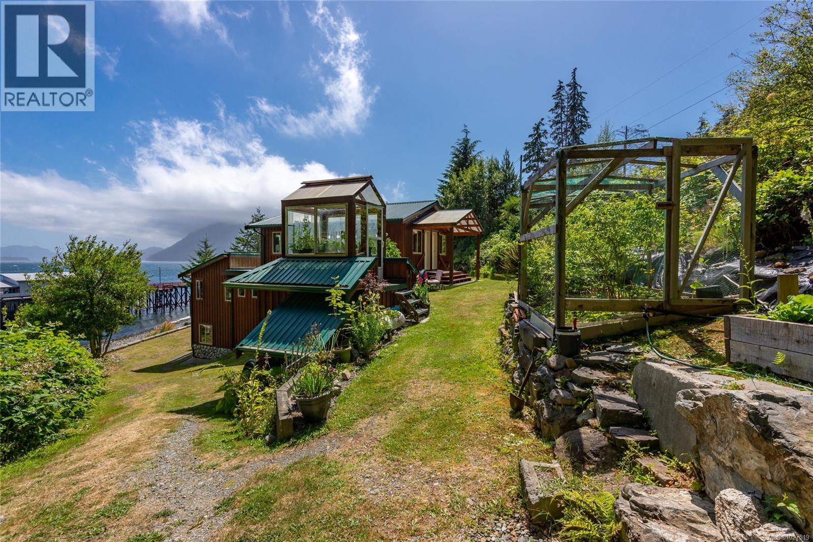 23 Sayward Rd - 61