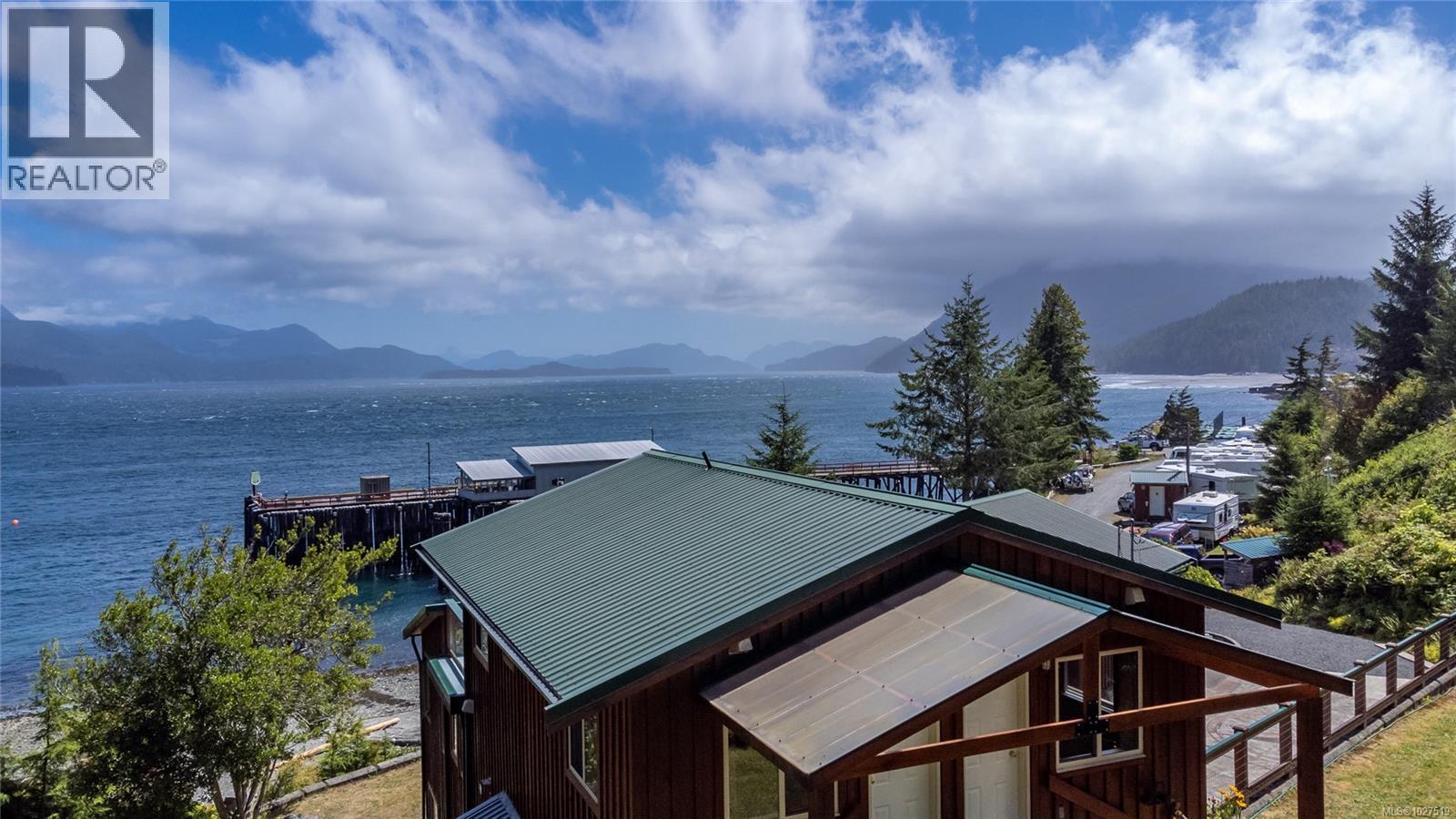 23 Sayward Rd - 84