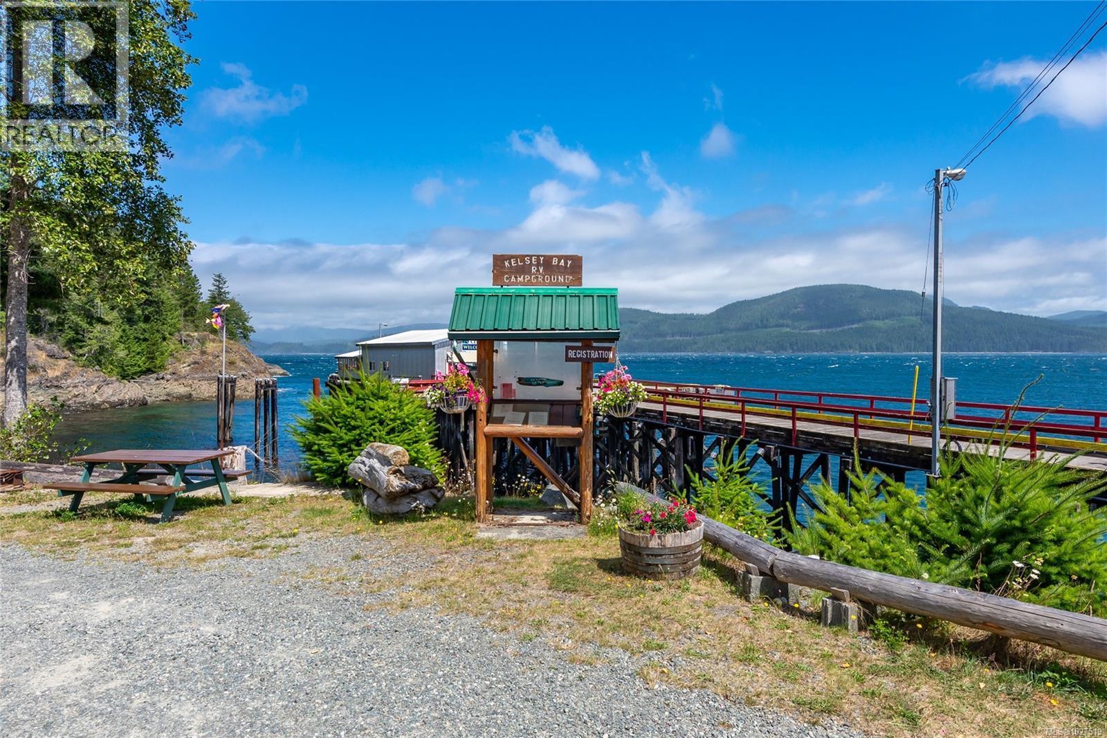 23 Sayward Rd - 90