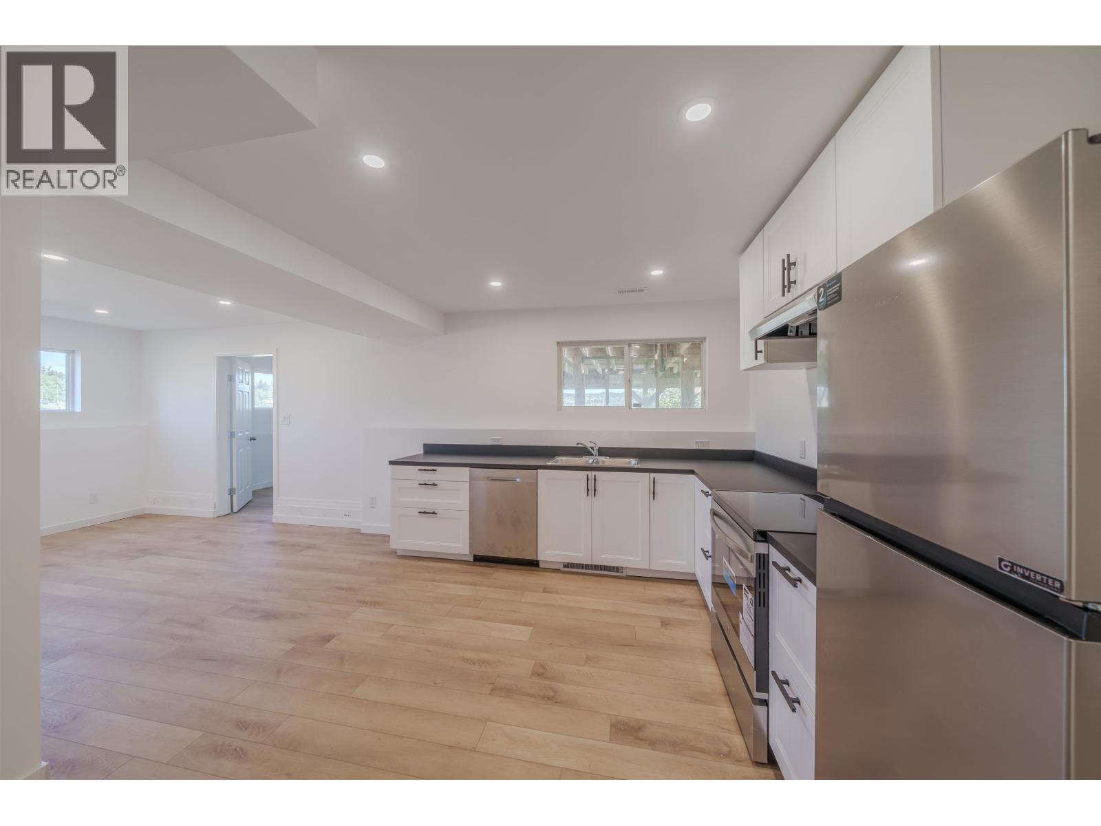 5526 LAKESIDE COURT - 19