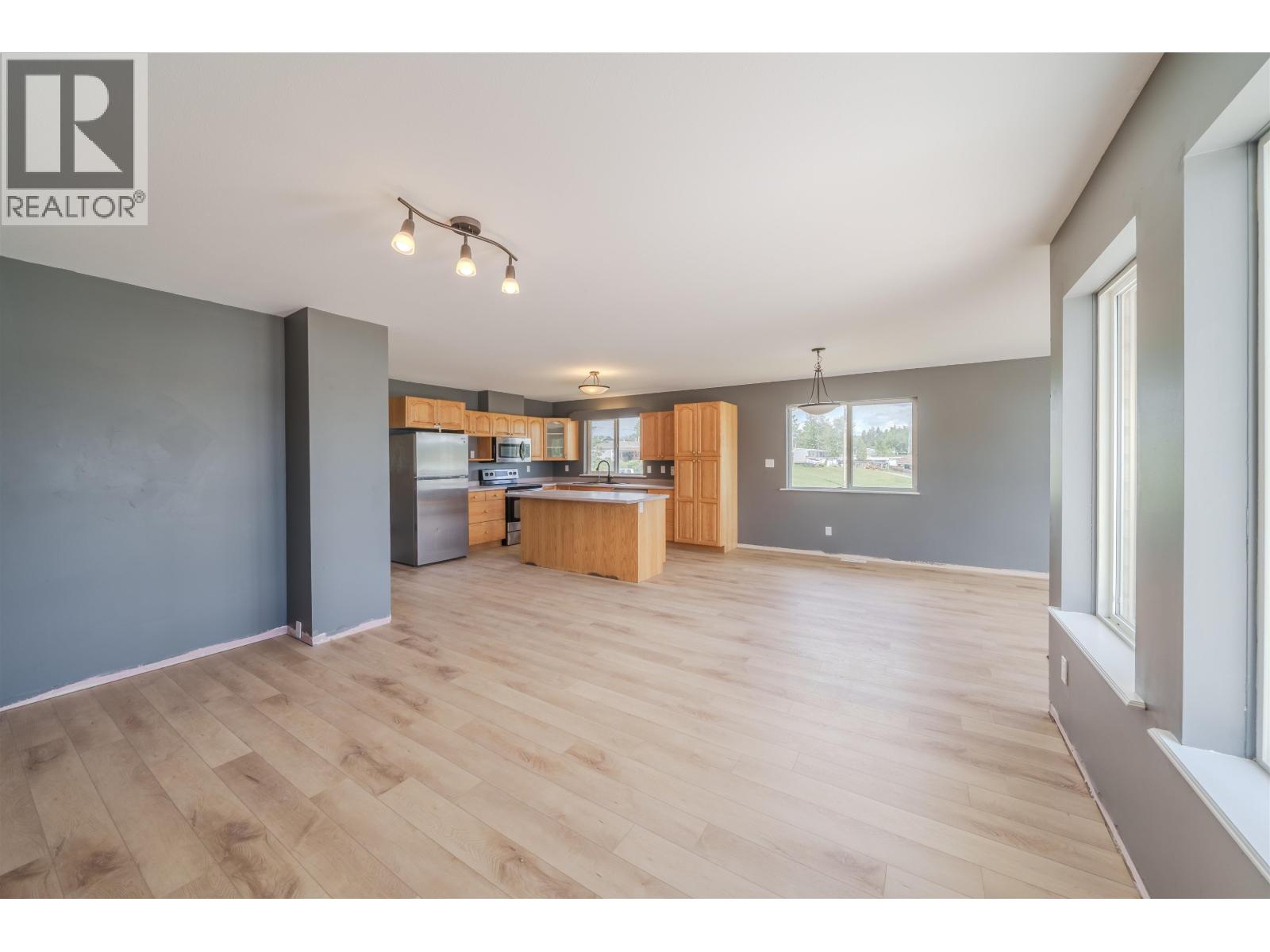 5526 LAKESIDE COURT - 7