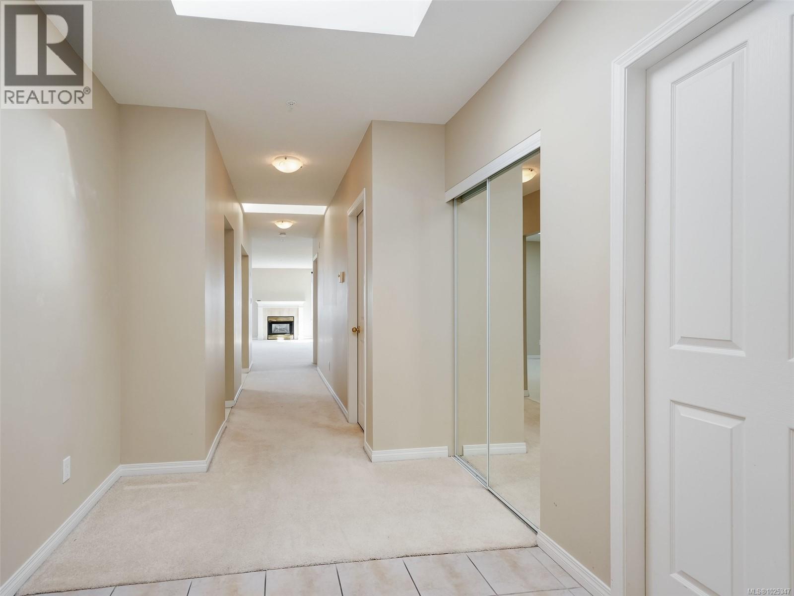 505 5110 Cordova Bay Road, Saanich