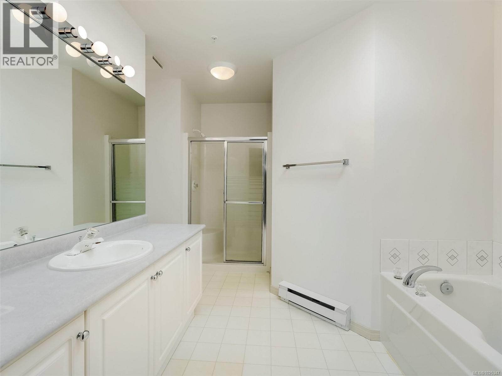 505 5110 Cordova Bay Road, Saanich