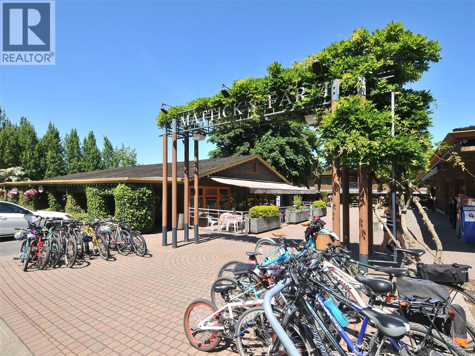 505 5110 Cordova Bay Road, Saanich