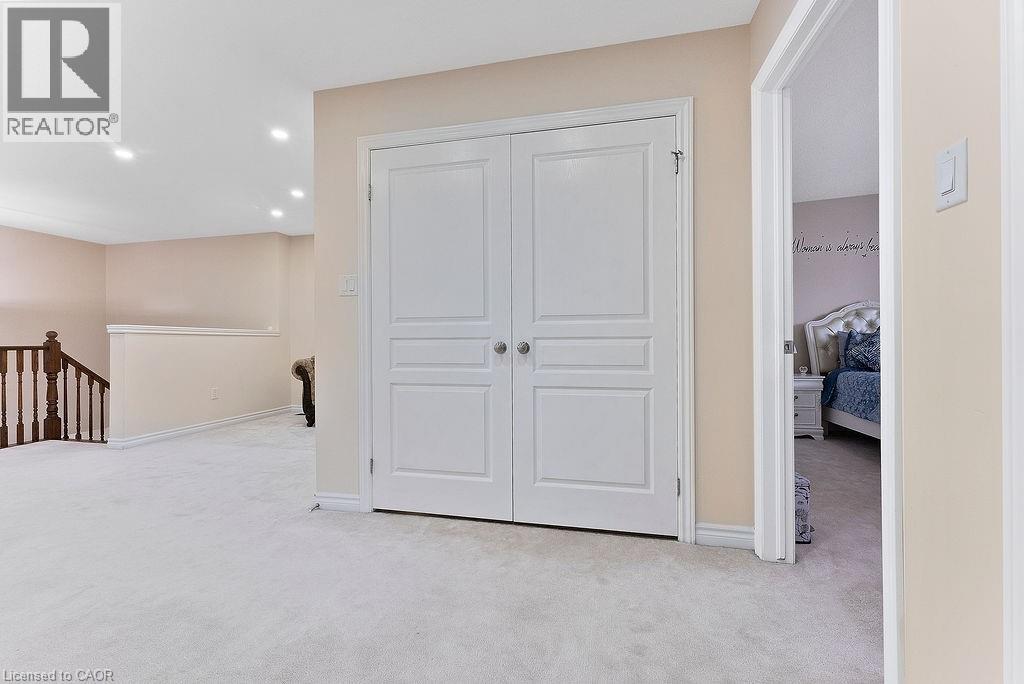 67 BELLROYAL CRESCENT - 32