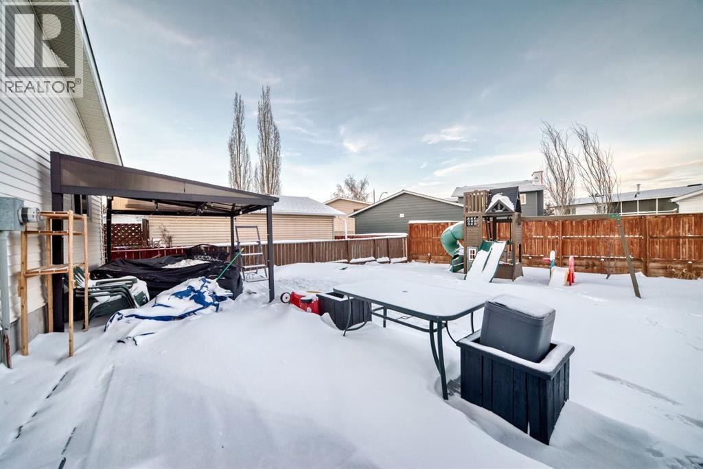 Single Family House Bungalow for Sale in  Huntstrom Drive NE Huntington Hills Calgary 