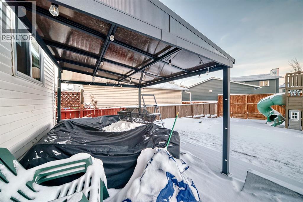 Single Family House Bungalow for Sale in  Huntstrom Drive NE Huntington Hills Calgary 