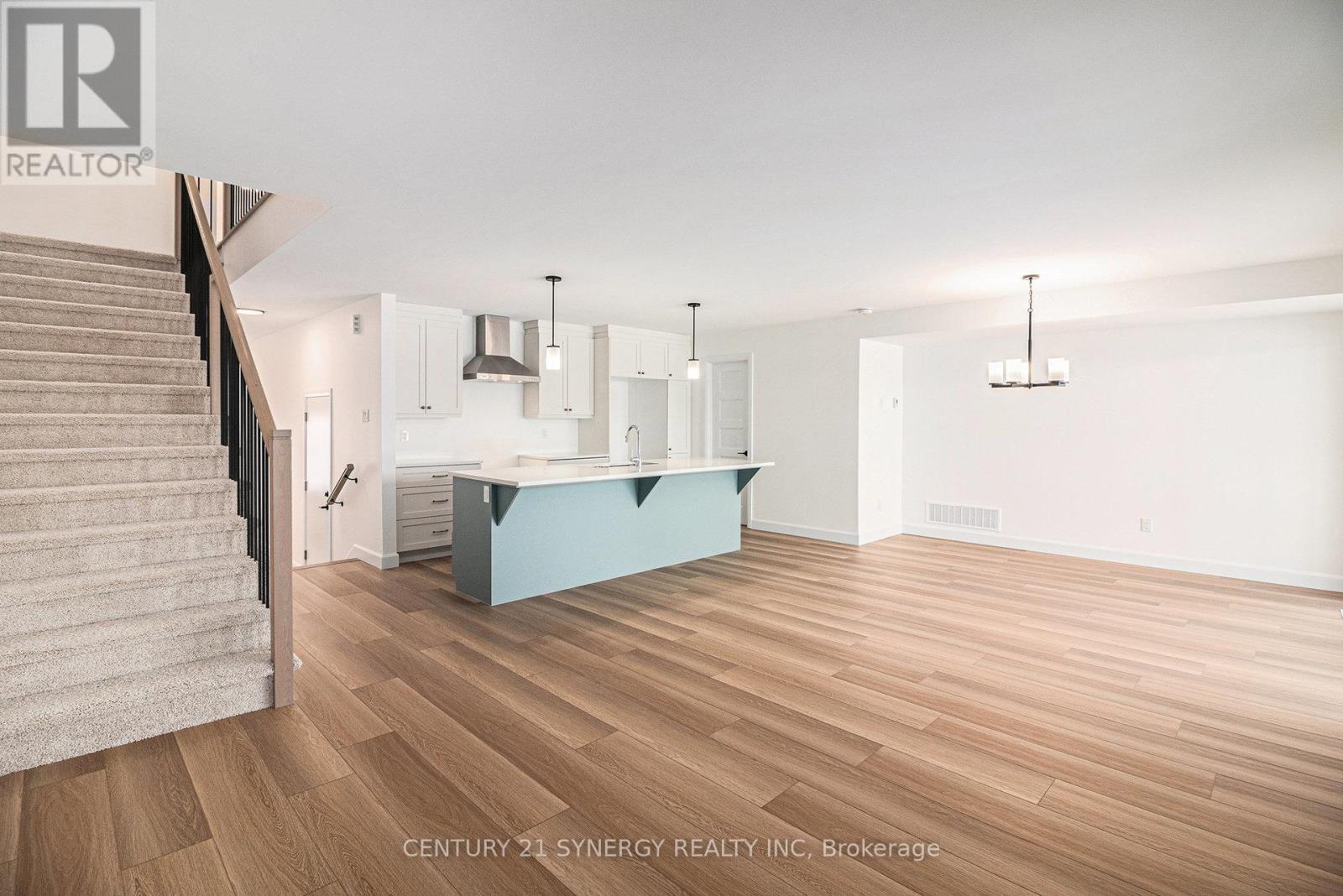 83 VILLENEUVE STREET - 13