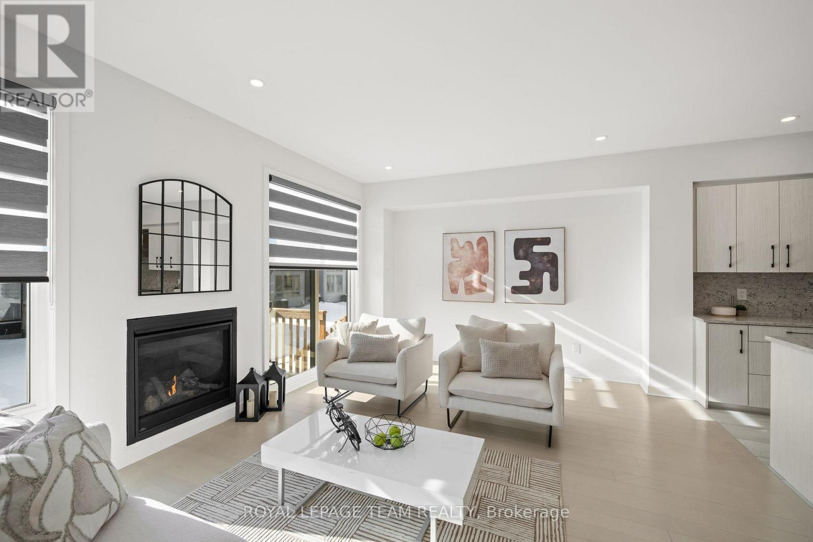 222 TRUMPETER GROVE - 9