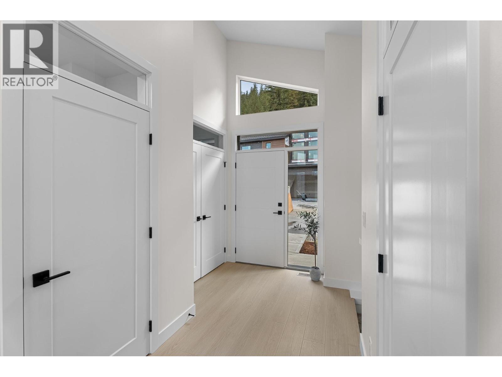 2400 Coldwater Drive Unit# 137, Kamloops