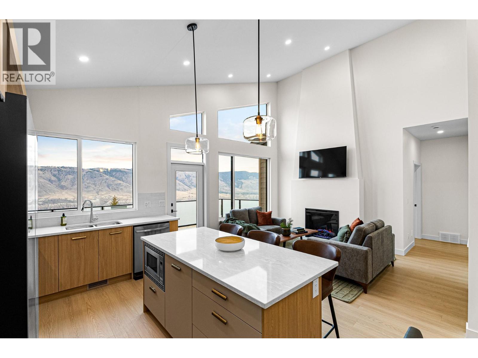 2400 Coldwater Drive Unit# 137, Kamloops