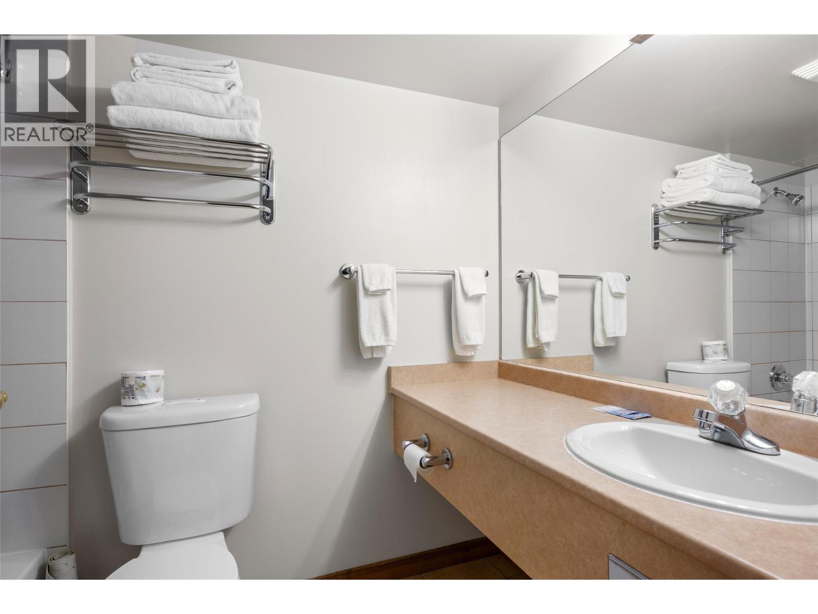 3160 Creekside Way Unit# 307, Sun Peaks