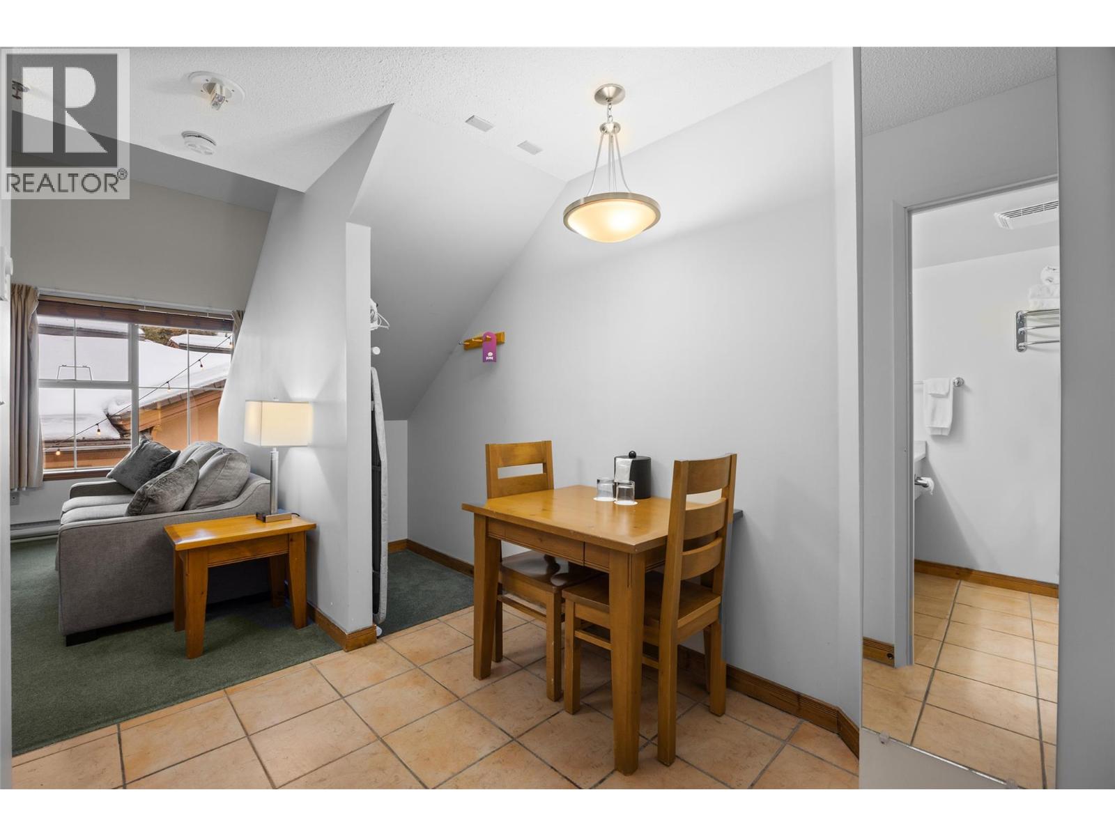 3160 Creekside Way Unit# 307, Sun Peaks