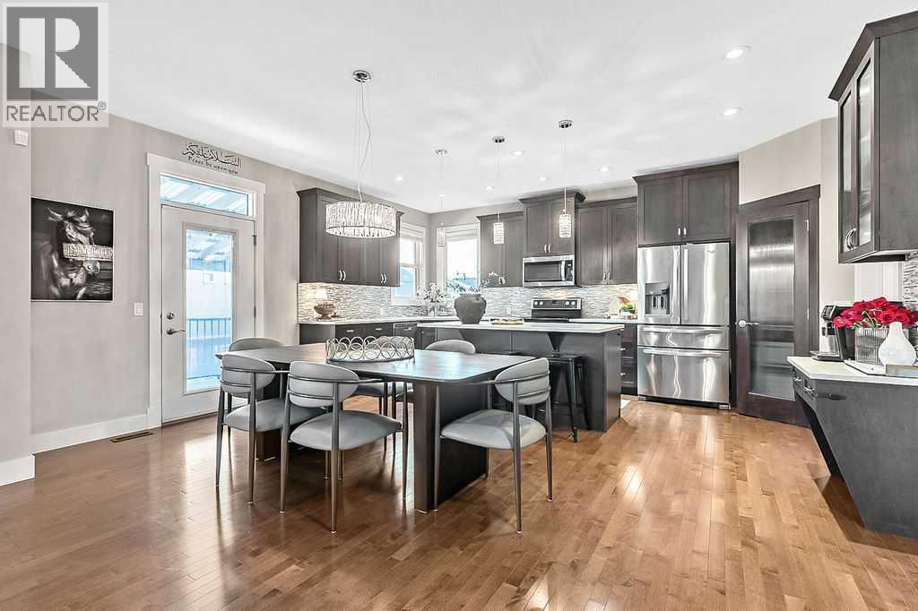 
          112 Kinniburgh Close
            <br/>
            <span>Chestermere</span>
            , 
            <span>AB</span>
             <span>T1X0R8</span>
        