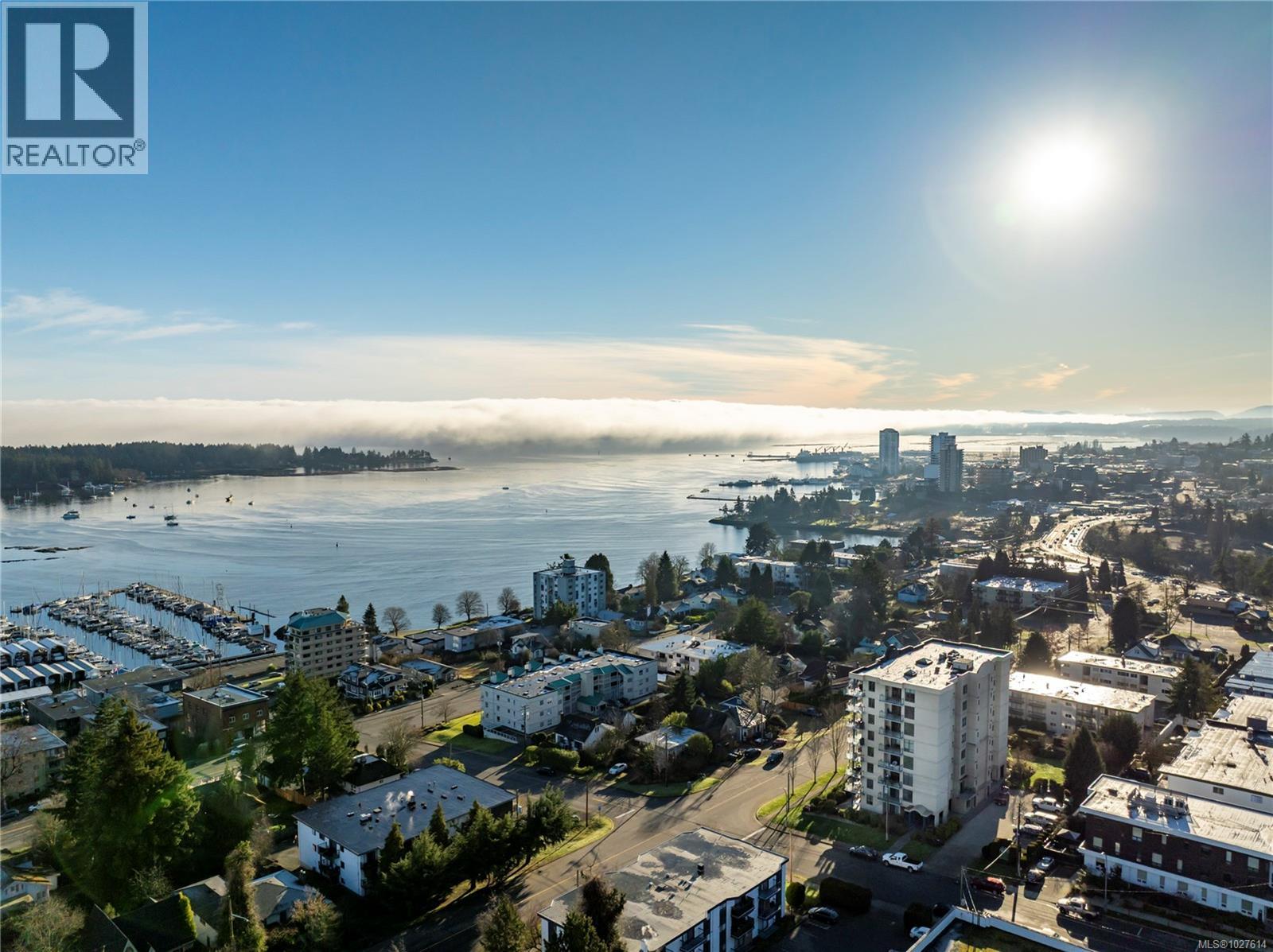 401 225 Rosehill St, Nanaimo