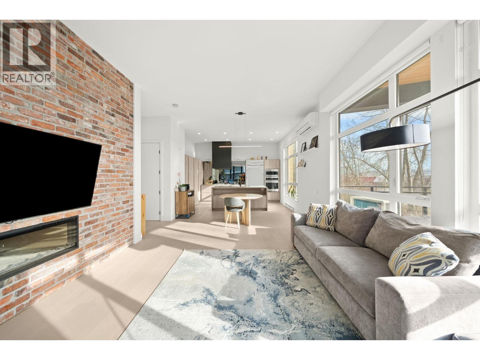 214 300 SALTER Street - photo 2