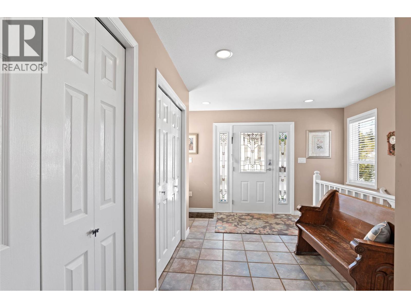 3861 WATER/3848 RAINBOW DR Street, Kamloops