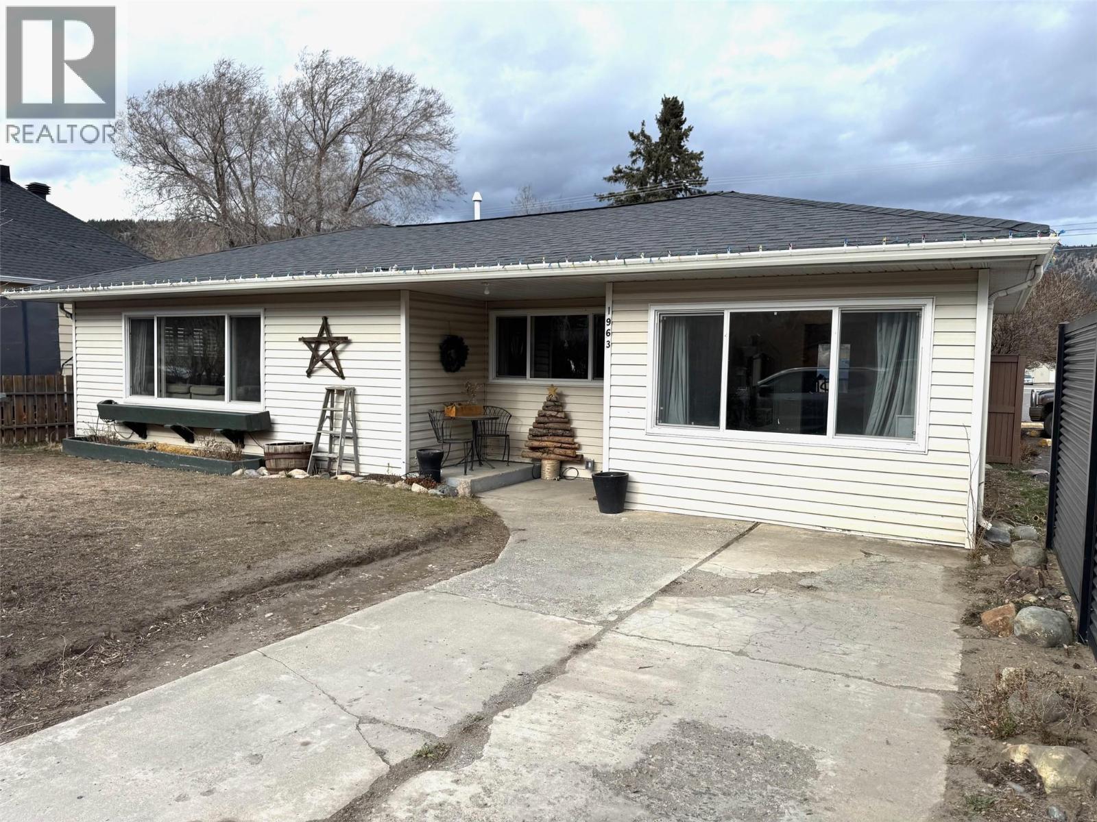 1963 Granite Avenue, Merritt