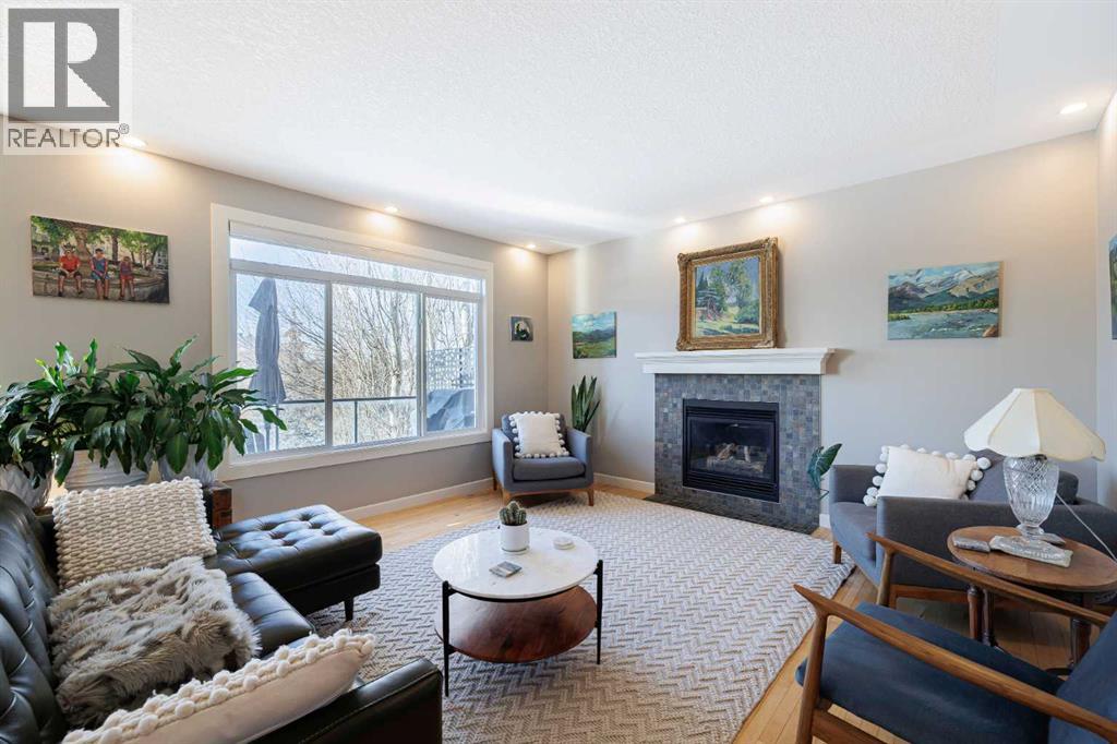 
          98 Tuscany Estates Crescent Northwest
            <br/>
            <span>Calgary</span>
            , 
            <span>AB</span>
             <span>T3L0B3</span>
         - Photo 9