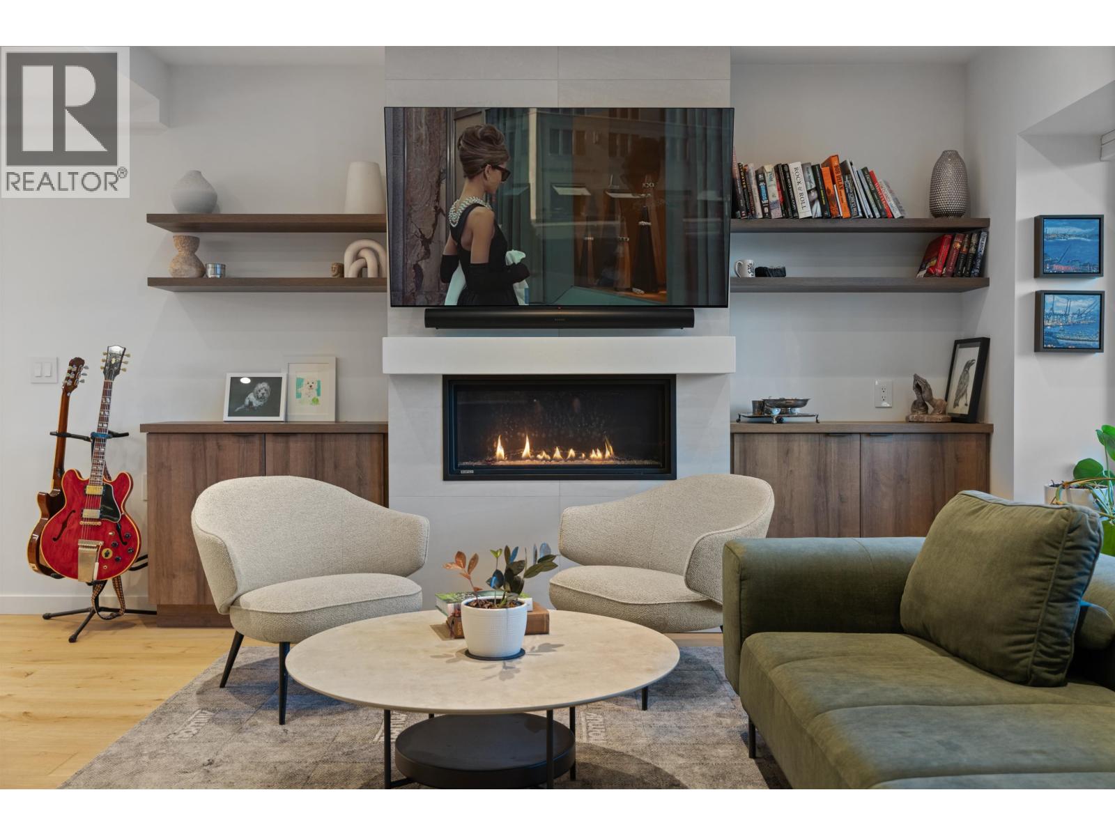 2142 W 1ST AVENUE, Vancouver