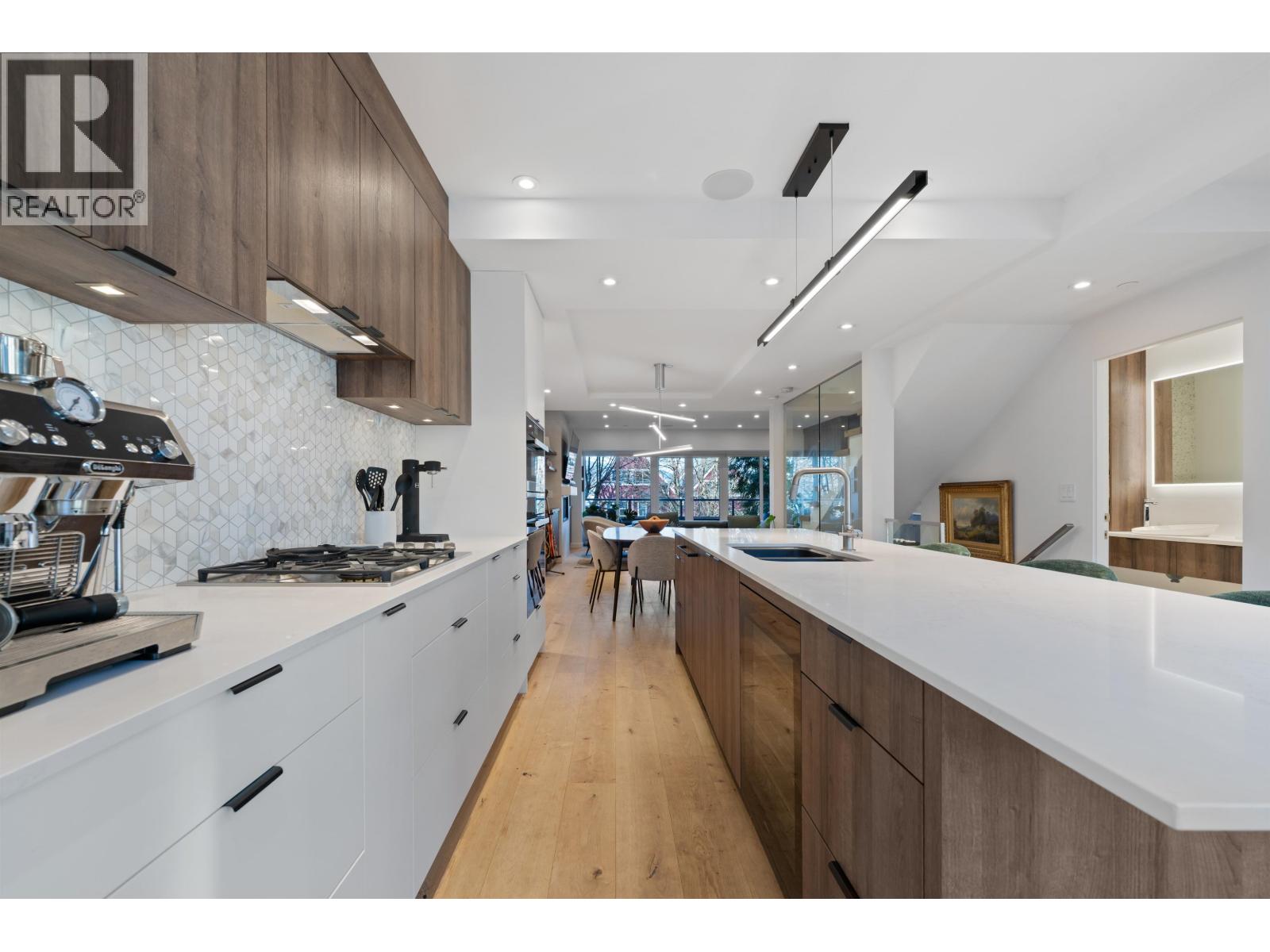 2142 W 1ST AVENUE, Vancouver