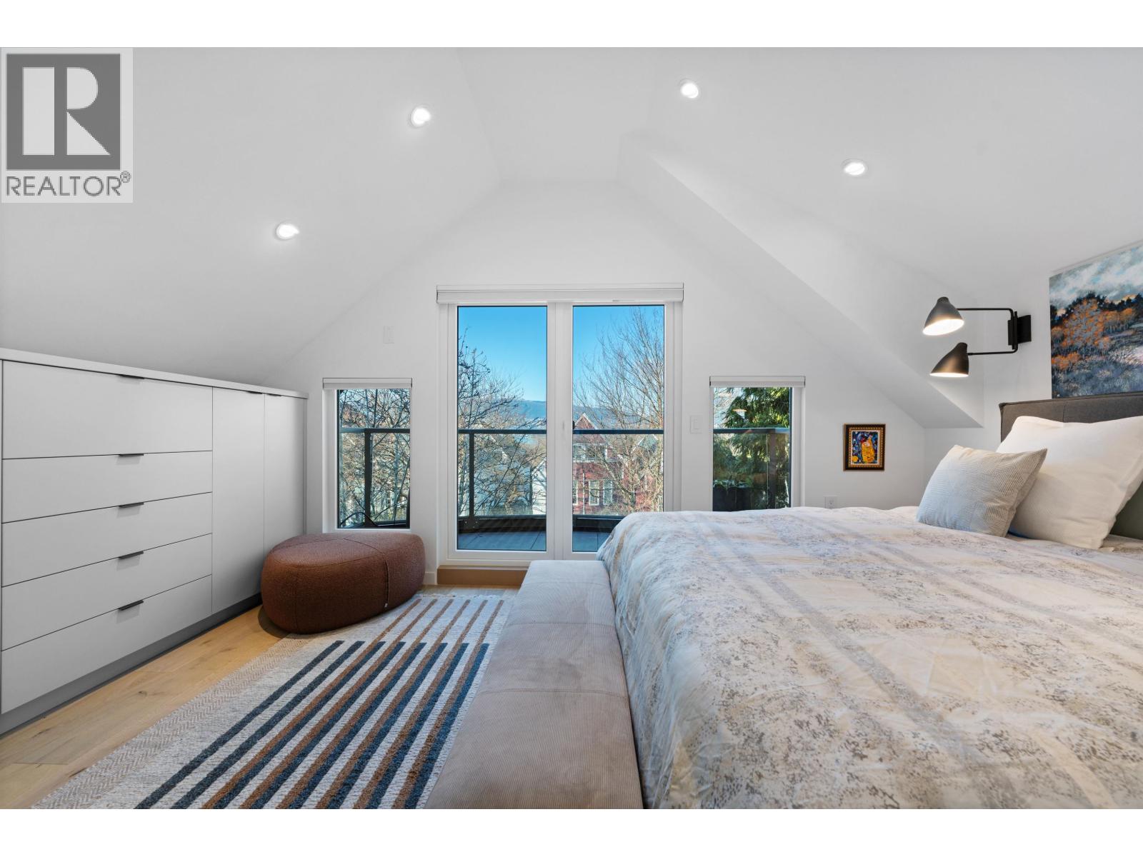 2142 W 1ST AVENUE, Vancouver