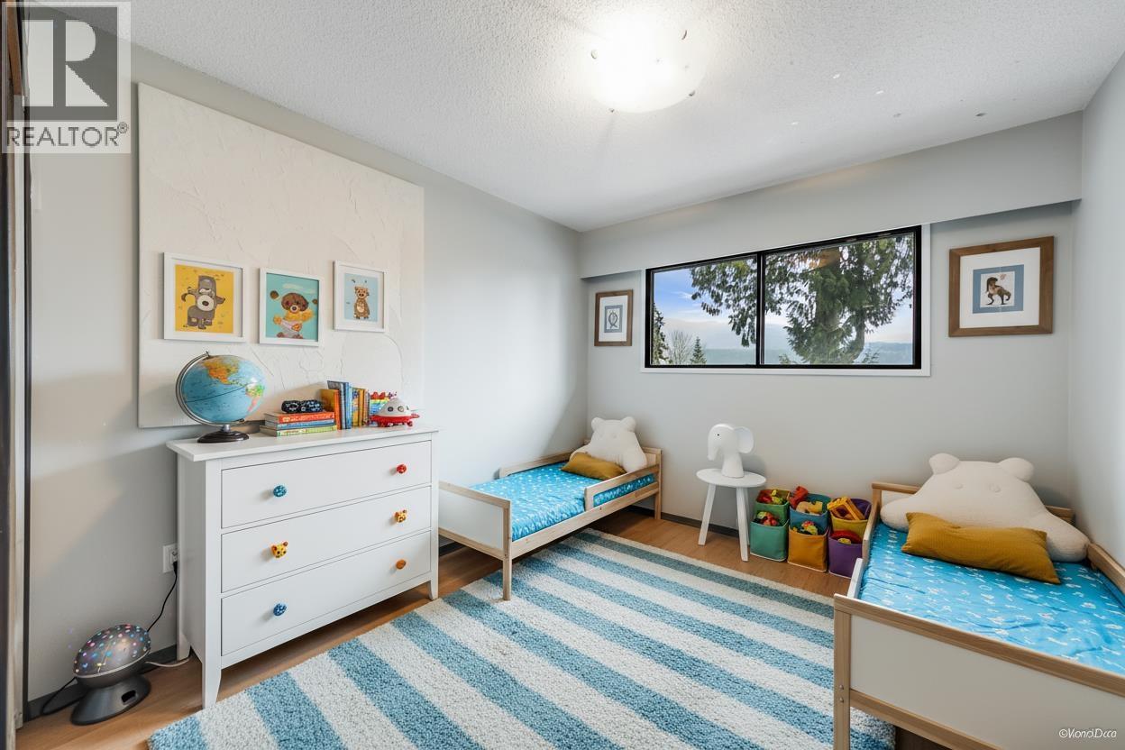 749 CARLETON DRIVE, Port Moody