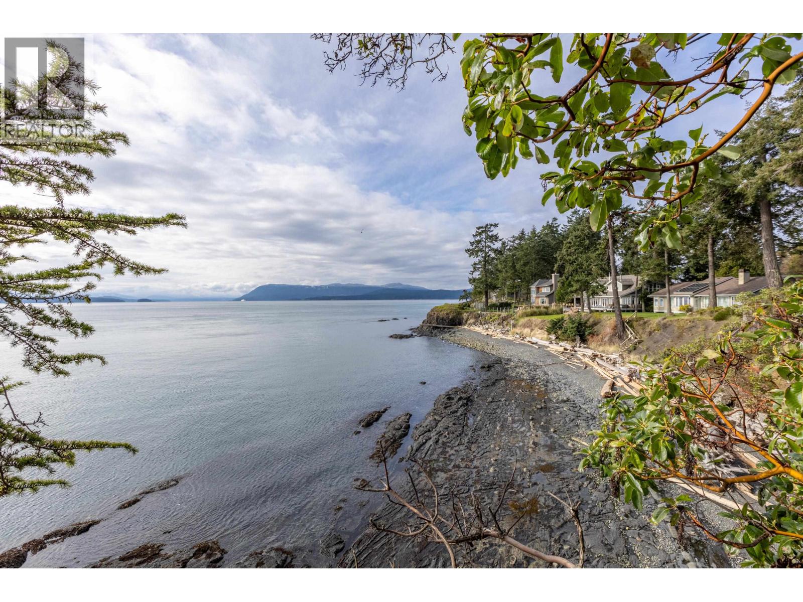 27113 SCHOONER WAY, Pender Island