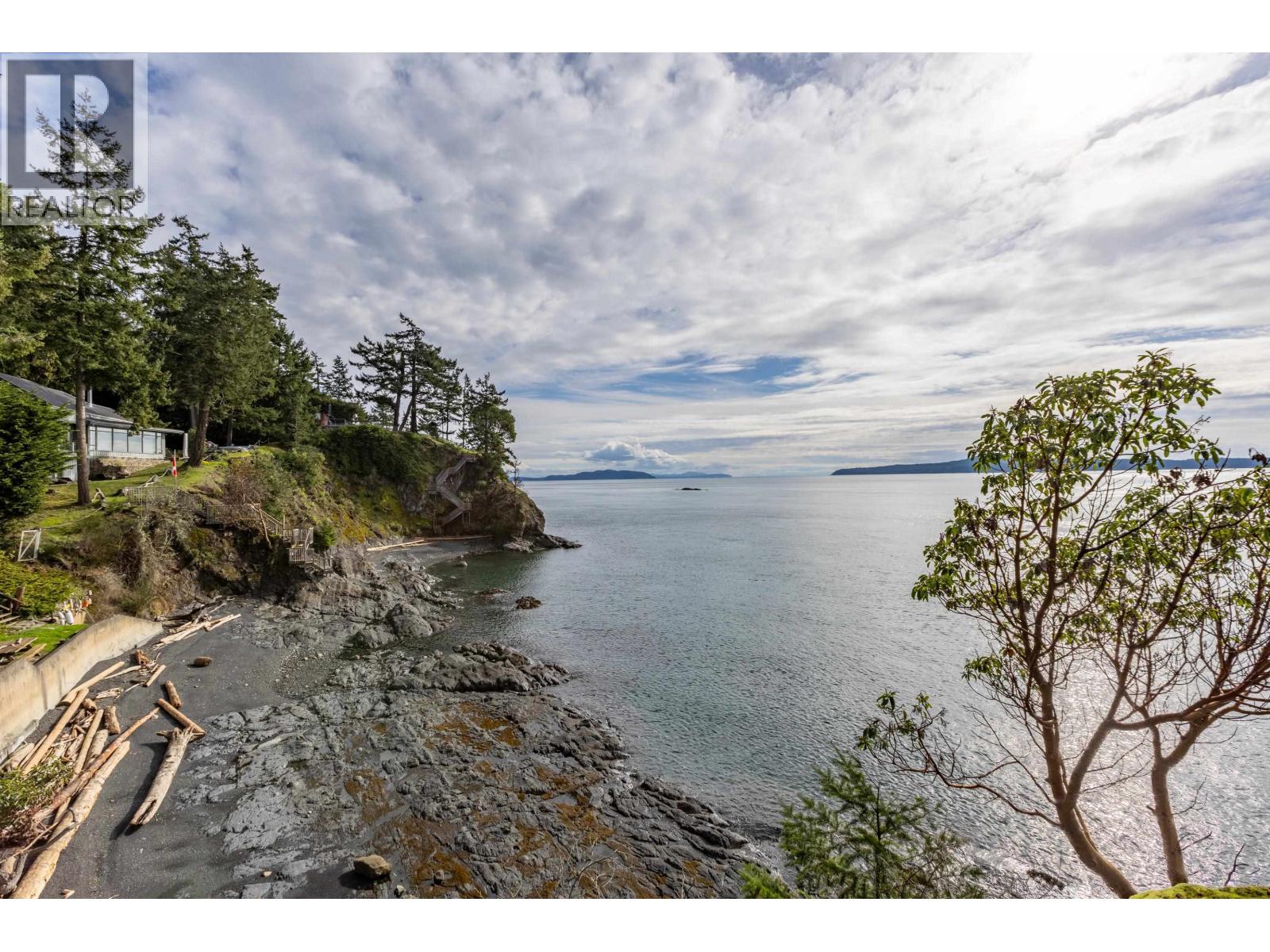 27113 SCHOONER WAY, Pender Island