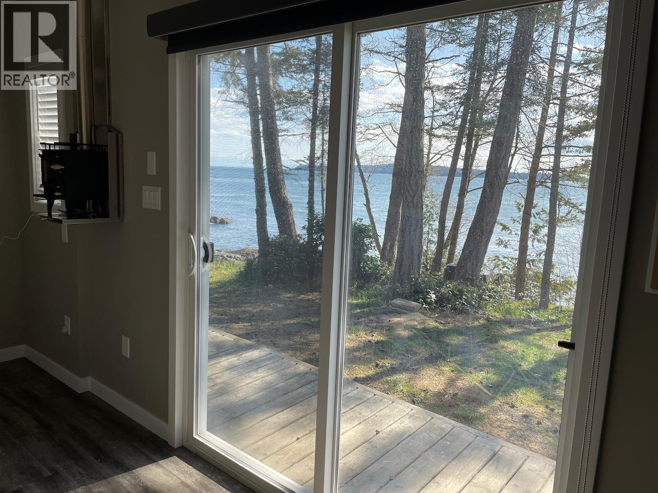 27113 SCHOONER WAY, Pender Island