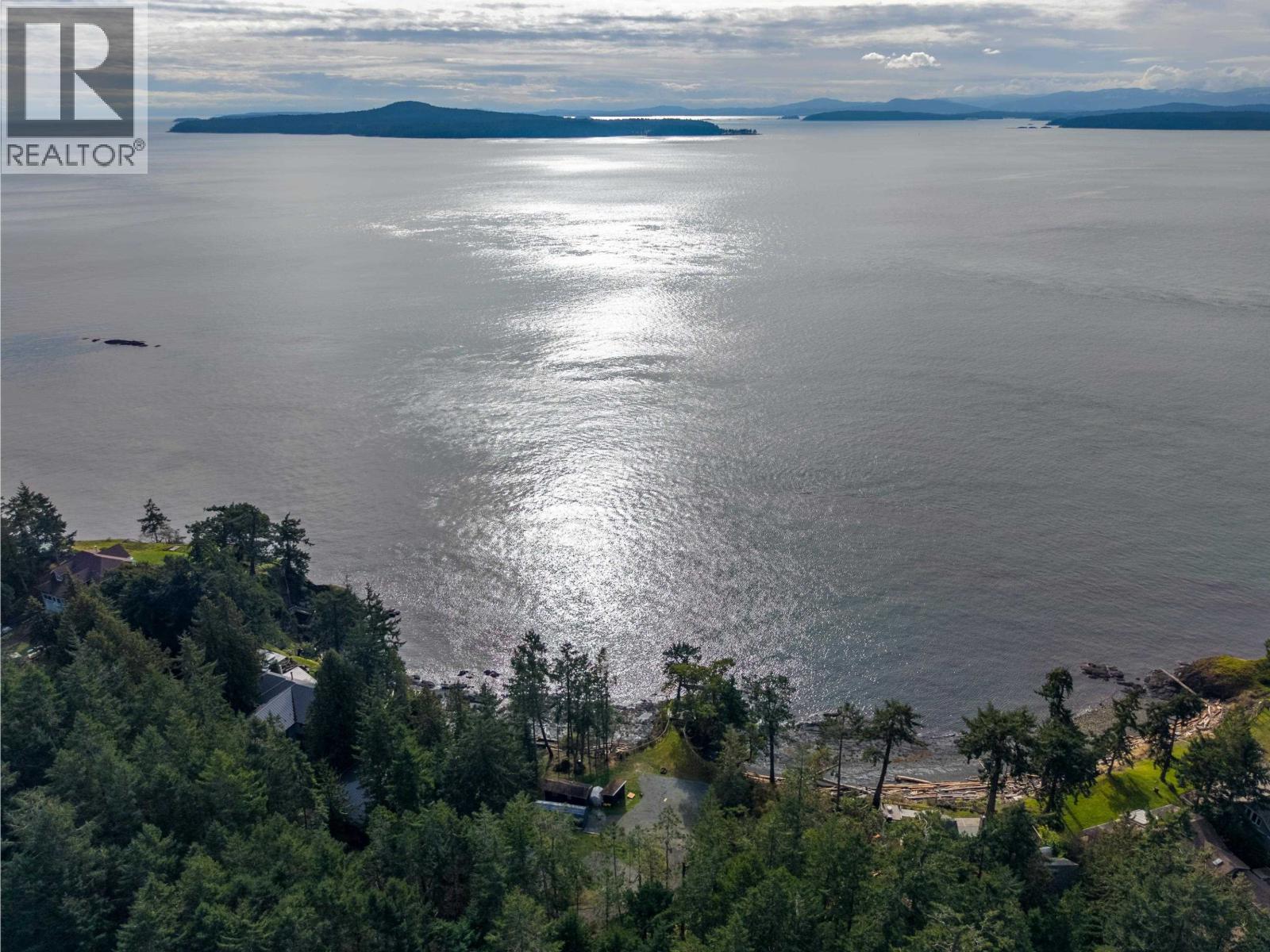 27113 SCHOONER WAY, Pender Island