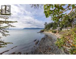 27113 Schooner Way, Pender Island, BC V0N2M2 Photo 19