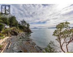 27113 Schooner Way, Pender Island, BC V0N2M2 Photo 20