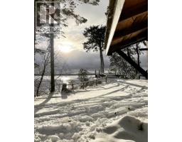 27113 Schooner Way, Pender Island, BC V0N2M2 Photo 32