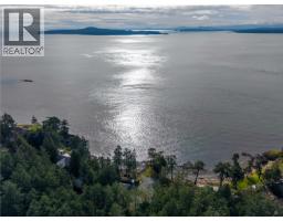 27113 Schooner Way, Pender Island, BC V0N2M2 Photo 7