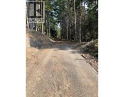 27113 Schooner Way, Pender Island, BC V0N2M2 Photo 8
