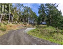 27113 Schooner Way, Pender Island, BC V0N2M2 Photo 9