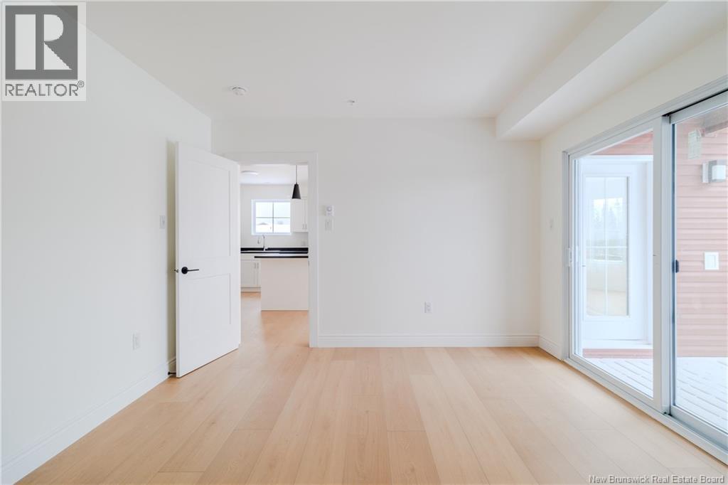 975 BROOKSIDE DRIVE - Image 18