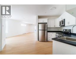 975 Brookside Drive, photo 6