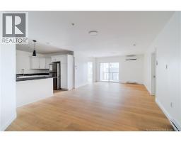975 Brookside Drive, photo 4