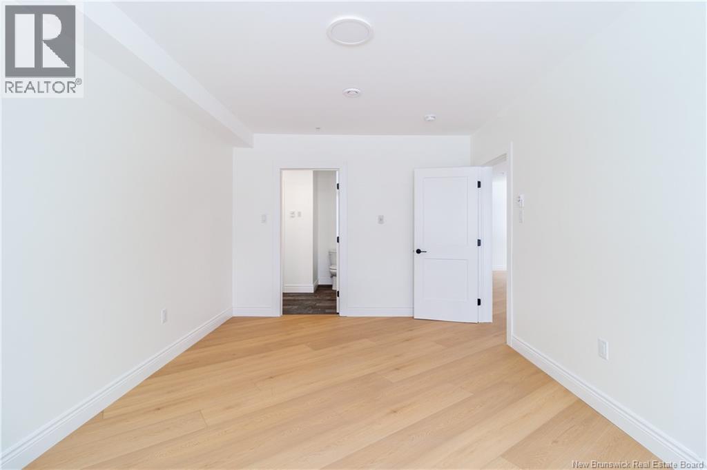 975 BROOKSIDE DRIVE - 19