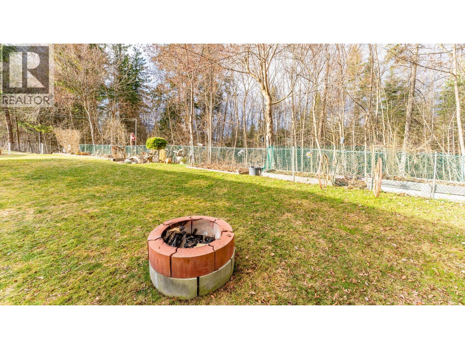 3451 7 Avenue SE, Salmon Arm