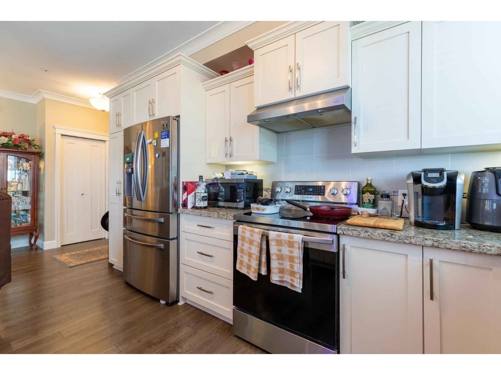 203 45750 KEITH WILSON ROAD, Vedder Crossing, Chilliwack