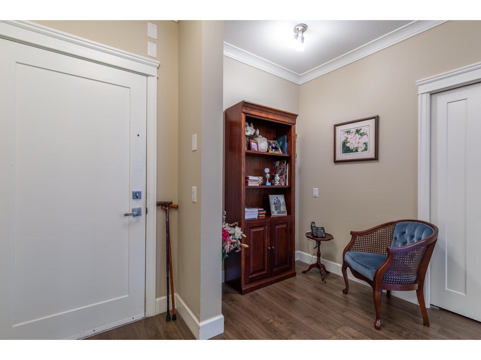 203 45750 KEITH WILSON ROAD, Vedder Crossing, Chilliwack