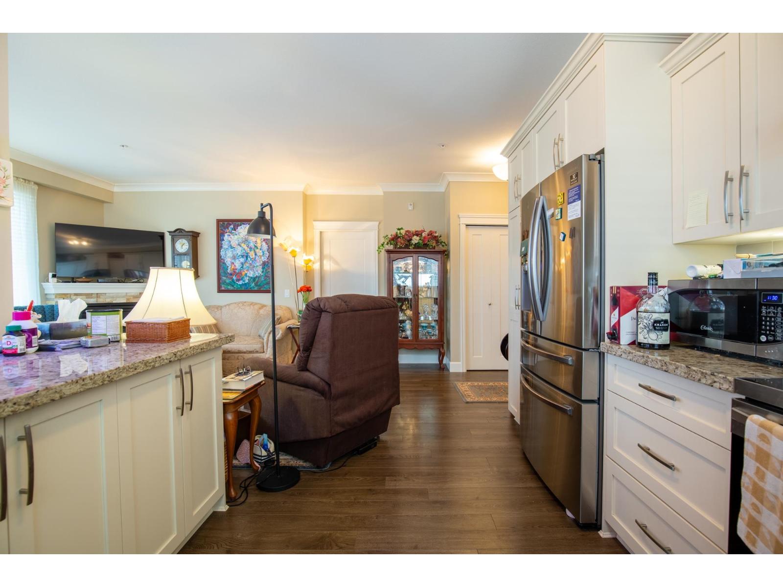 203 45750 KEITH WILSON ROAD, Vedder Crossing, Chilliwack