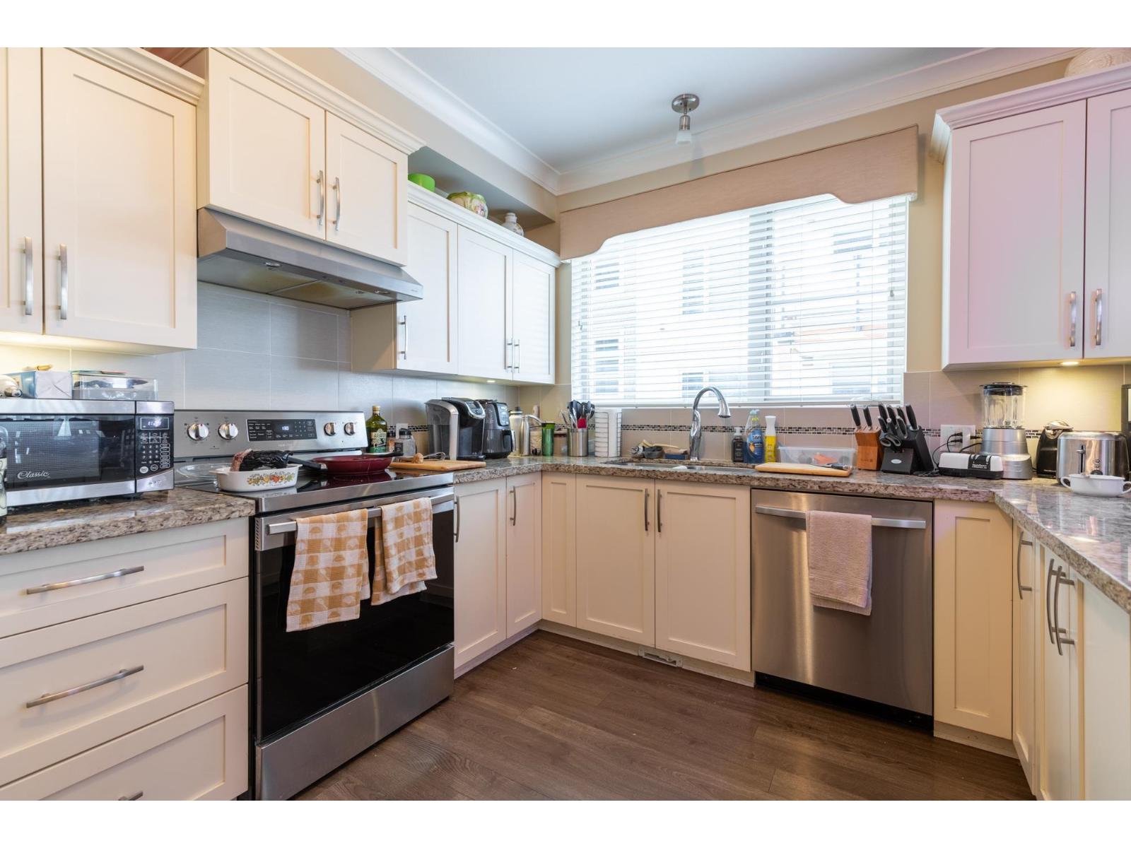 203 45750 KEITH WILSON ROAD, Vedder Crossing, Chilliwack