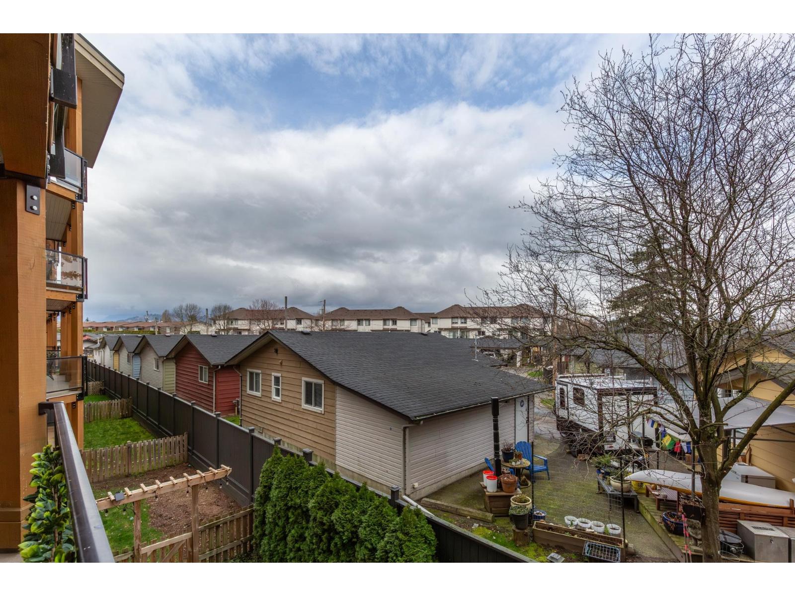 203 45750 KEITH WILSON ROAD, Vedder Crossing, Chilliwack