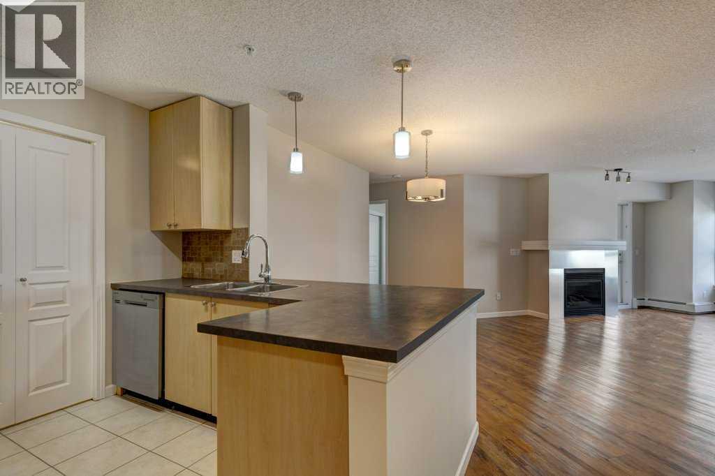 Single Family House for Sale in   Richard Court SW Lincoln Park Calgary 