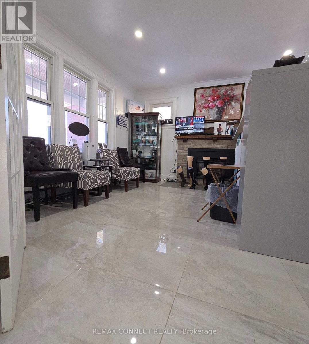 613 BROCK STREET S - 10