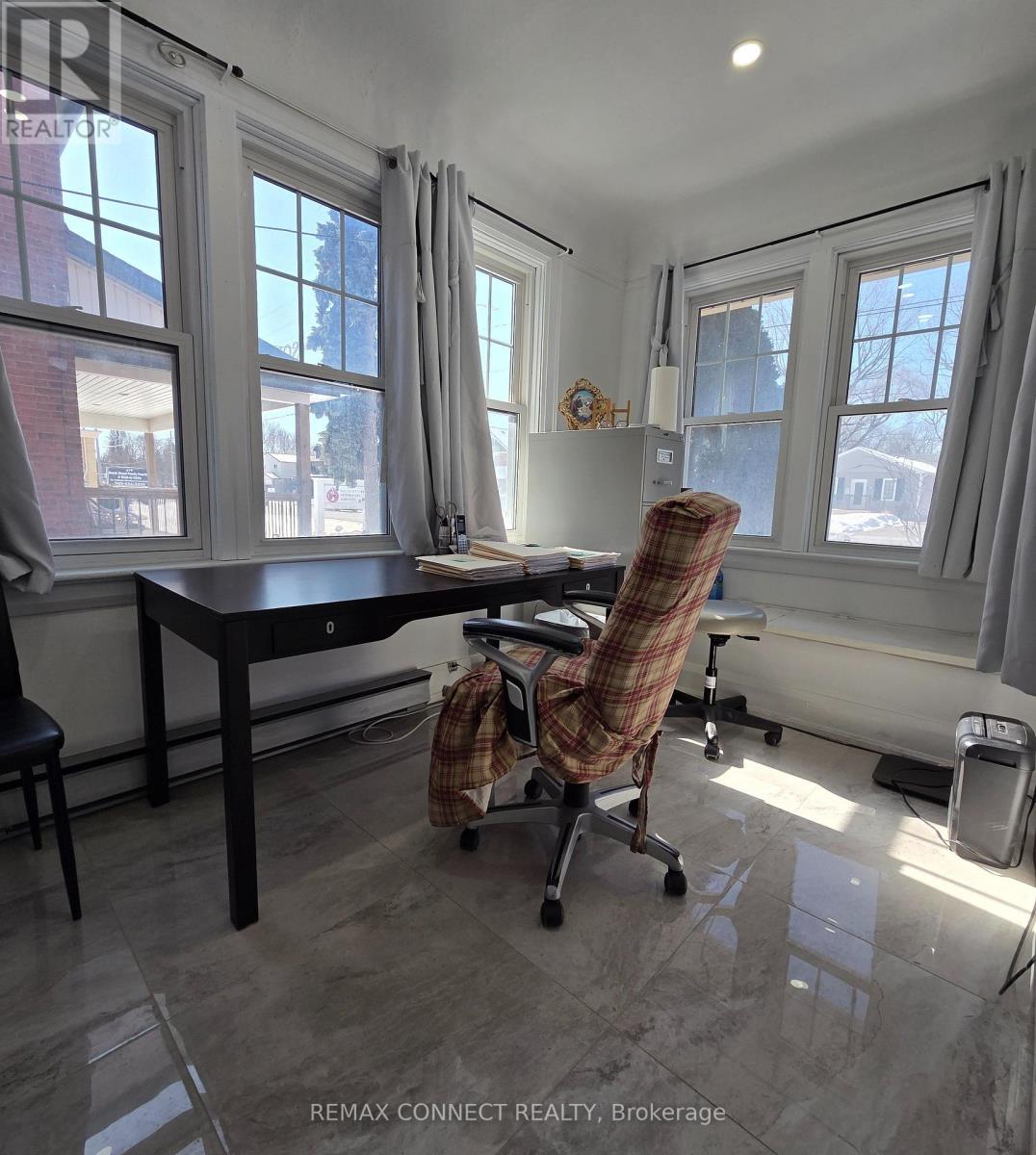 613 BROCK STREET S - 15